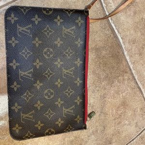 Louis Vuitton Neverfull Pouchette Wristlet